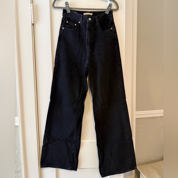 Levi’s Ribcage High Rise Wide Leg Jeans - Picture 3 of 8